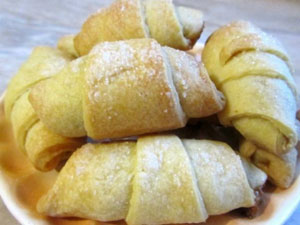 рогалики со сгущенкой