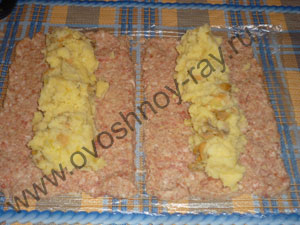 мясной рулет с начинкой